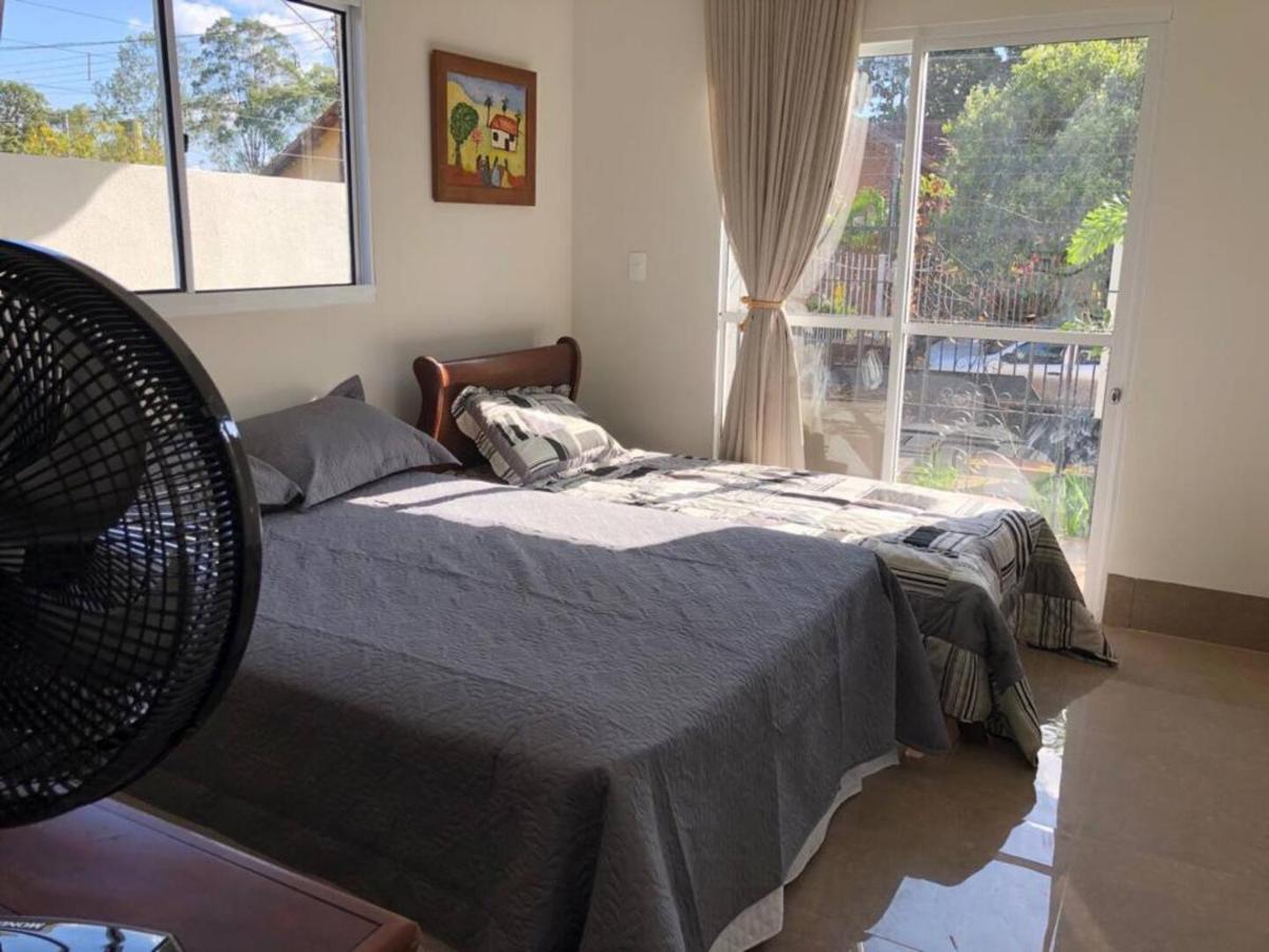 Casa Bela E Confortavel Em Chapada dos Guimarães Eksteriør billede